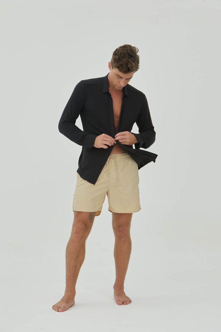 22_13_25_304_22_11_3_358_wshirt_shortbrazilian_desertdust203_web