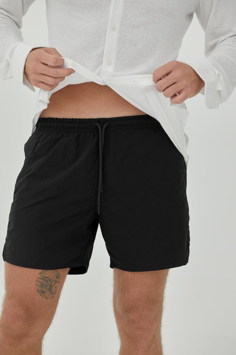 18_31_15_574_18_3_9_928_wshirt_shortbrazilian_preto203_web