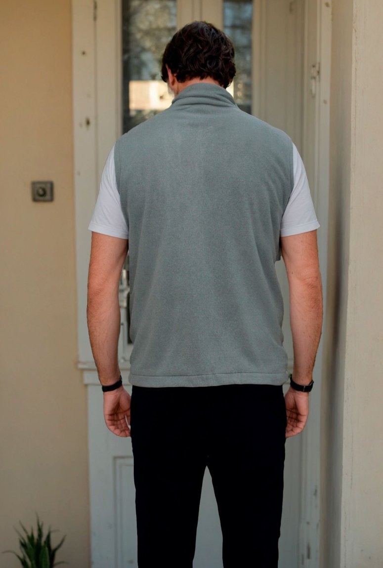 12_45_02_36_12_10_8_818_frame203