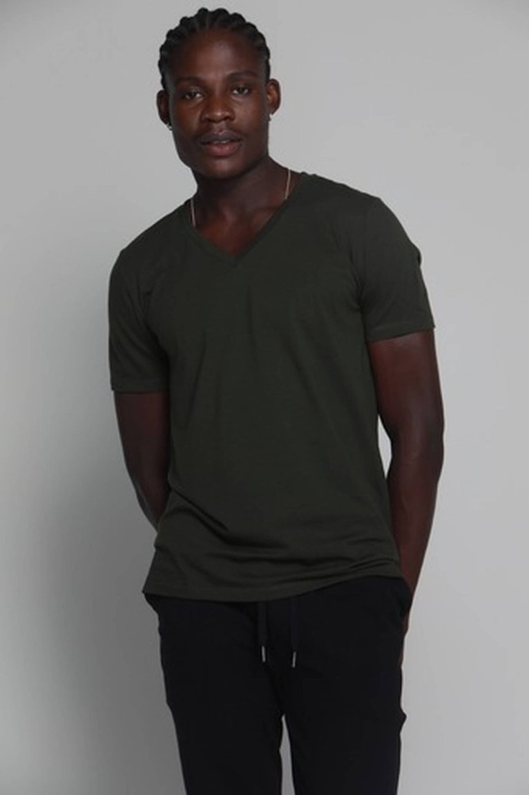 15_10_7_723_wshirt_algodaopreimum_golaV_verdeMilitar1_web