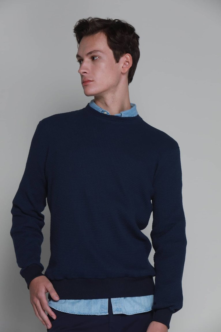 20_5_3_322_wshirt_sueterlondon_azulmarinho1_web