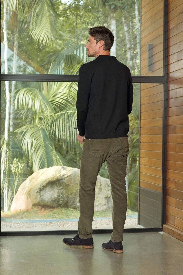 22_33_53_783_22_6_6_658_wshirt_polomltricotmicrola_preto20420kak_0411_web