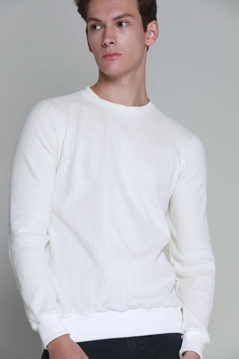 18_6_0_072_wshirt_sueterlondon_offwhite1_web