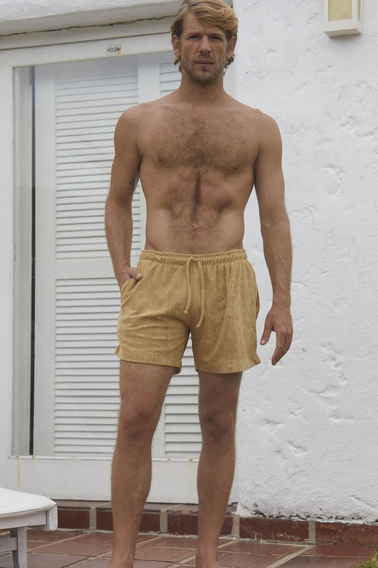 23_13_24_116_23_12_1_133_wshirt_shortsbreeze_gold20120img_6554_web