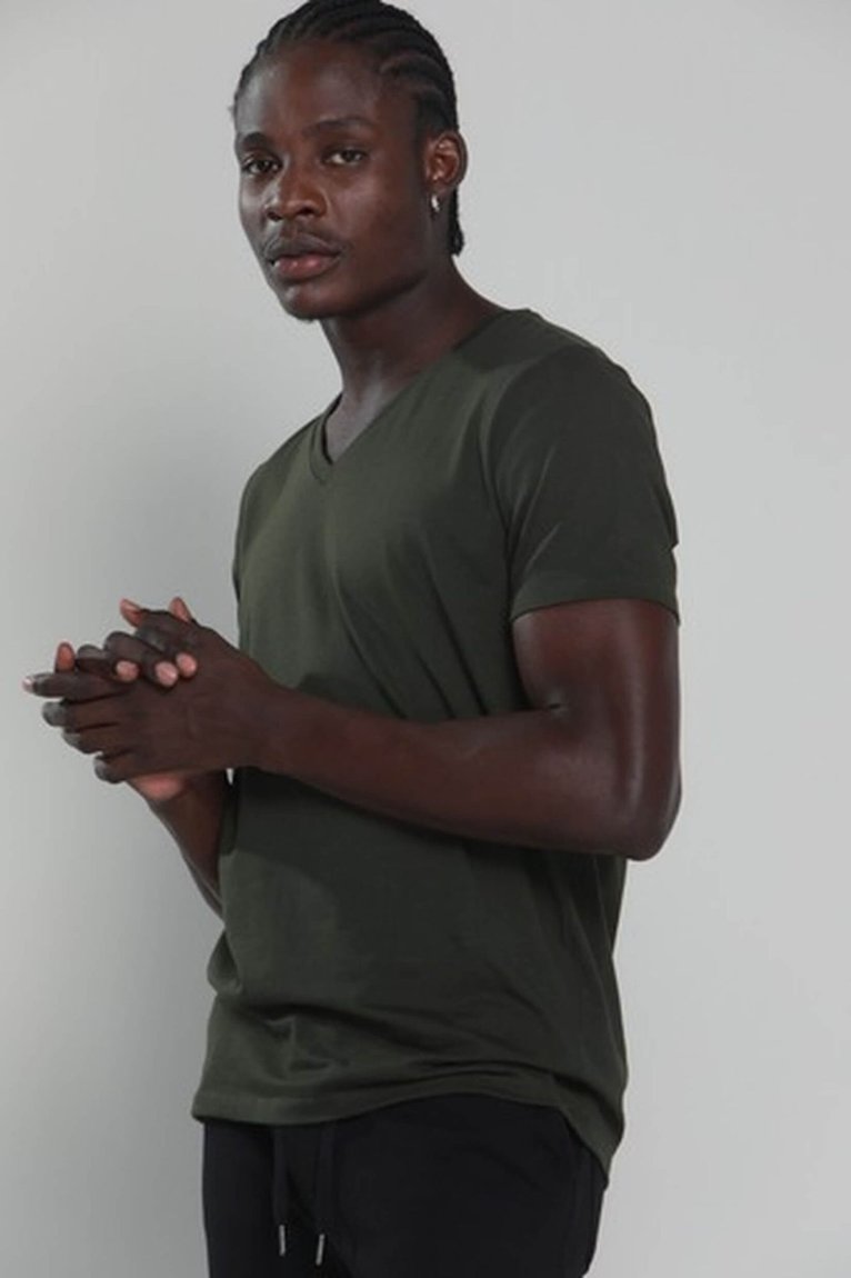 15_10_7_741_wshirt_algodaopreimum_golaV_verdeMilitar2_web