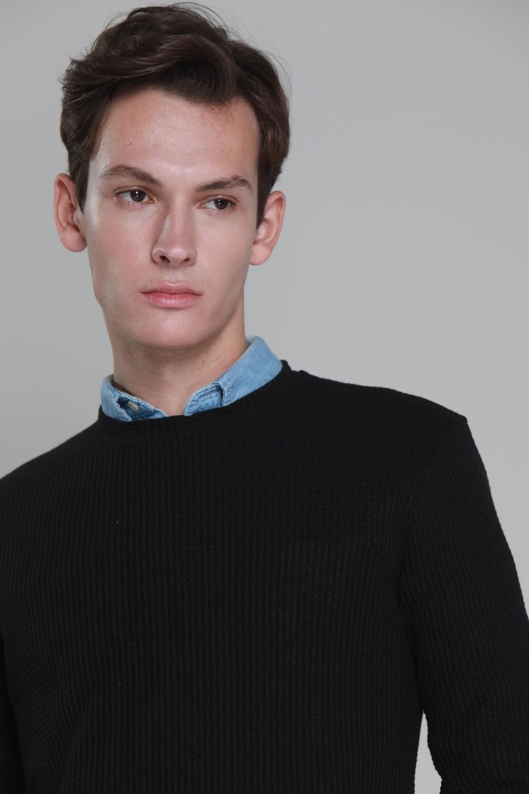 20_5_5_509_wshirt_sueterlondon_preto2_web