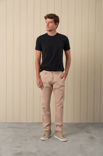 Calça de Sarja Classic Chino